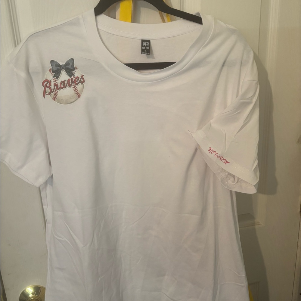 Atlanta Braves women’s Short Sleeve T-Shirts